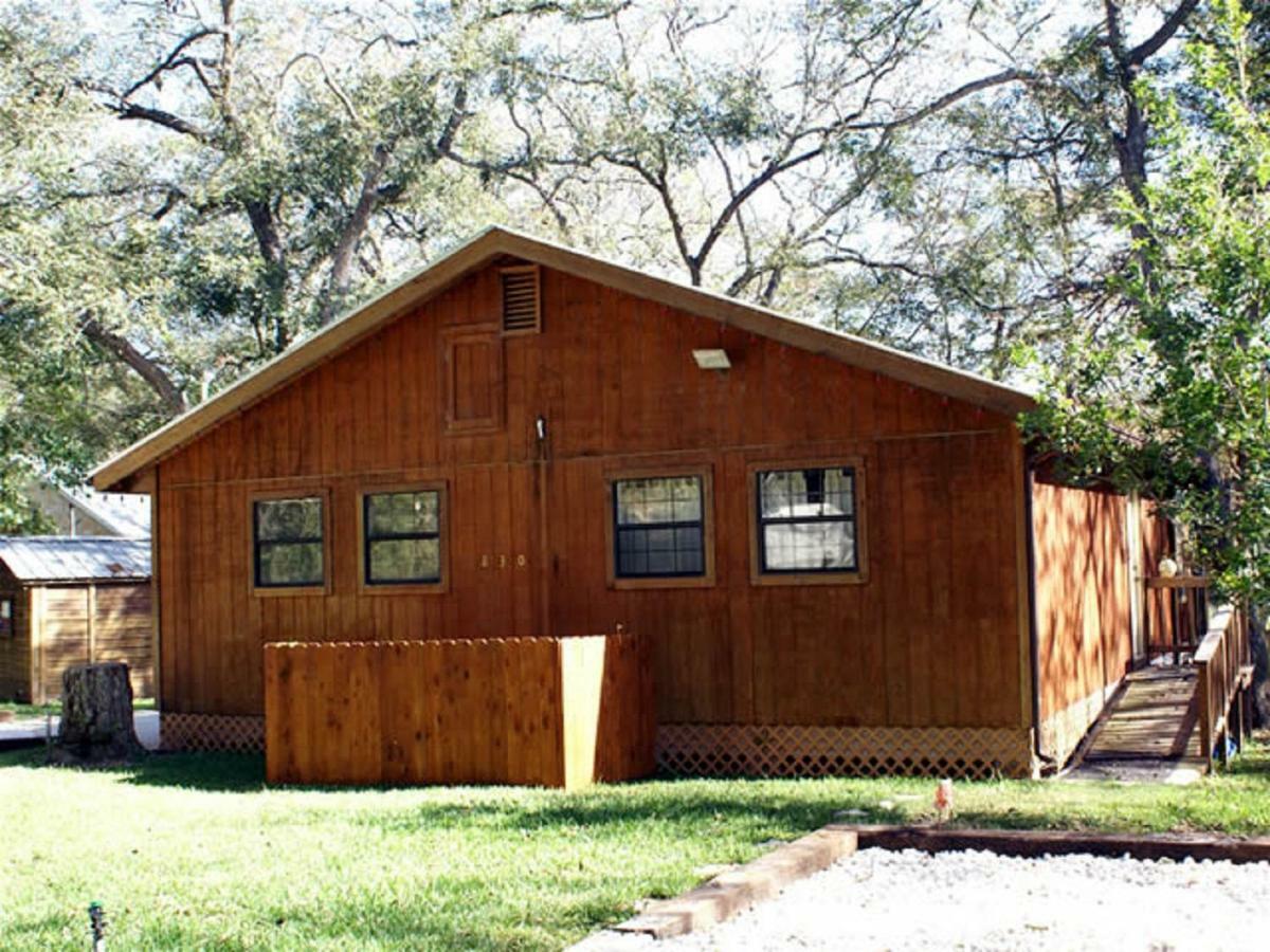 Rio Cancion On The Guadalupe - Cabin #1 Villa Second Crossing Buitenkant foto